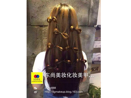 蝴蝶结盘发